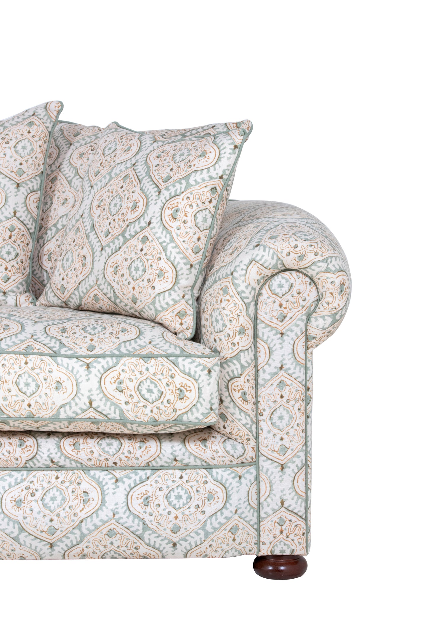 The Churchill Chesterfield 5 Seat in Aloe