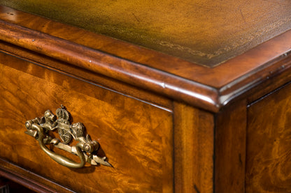 The Althorp House Desk