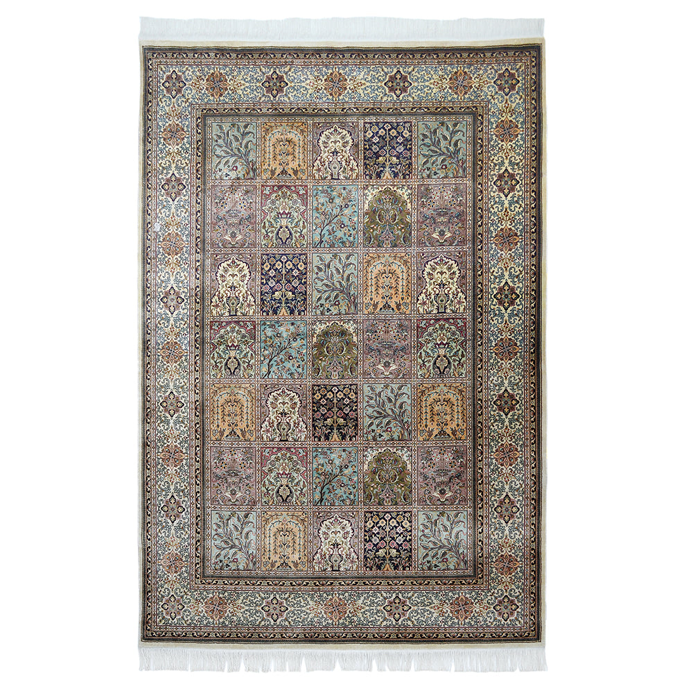 Hand woven silk pile carpet - 167 x 249cm
