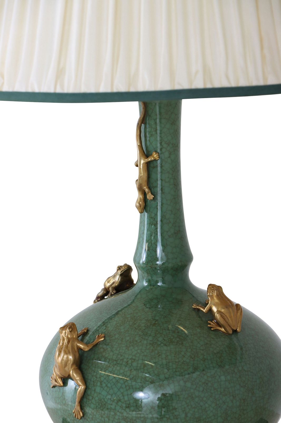 Green porcelain table lamp with brass frogs