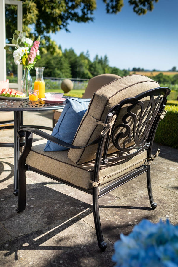 outdoor wide dining chair